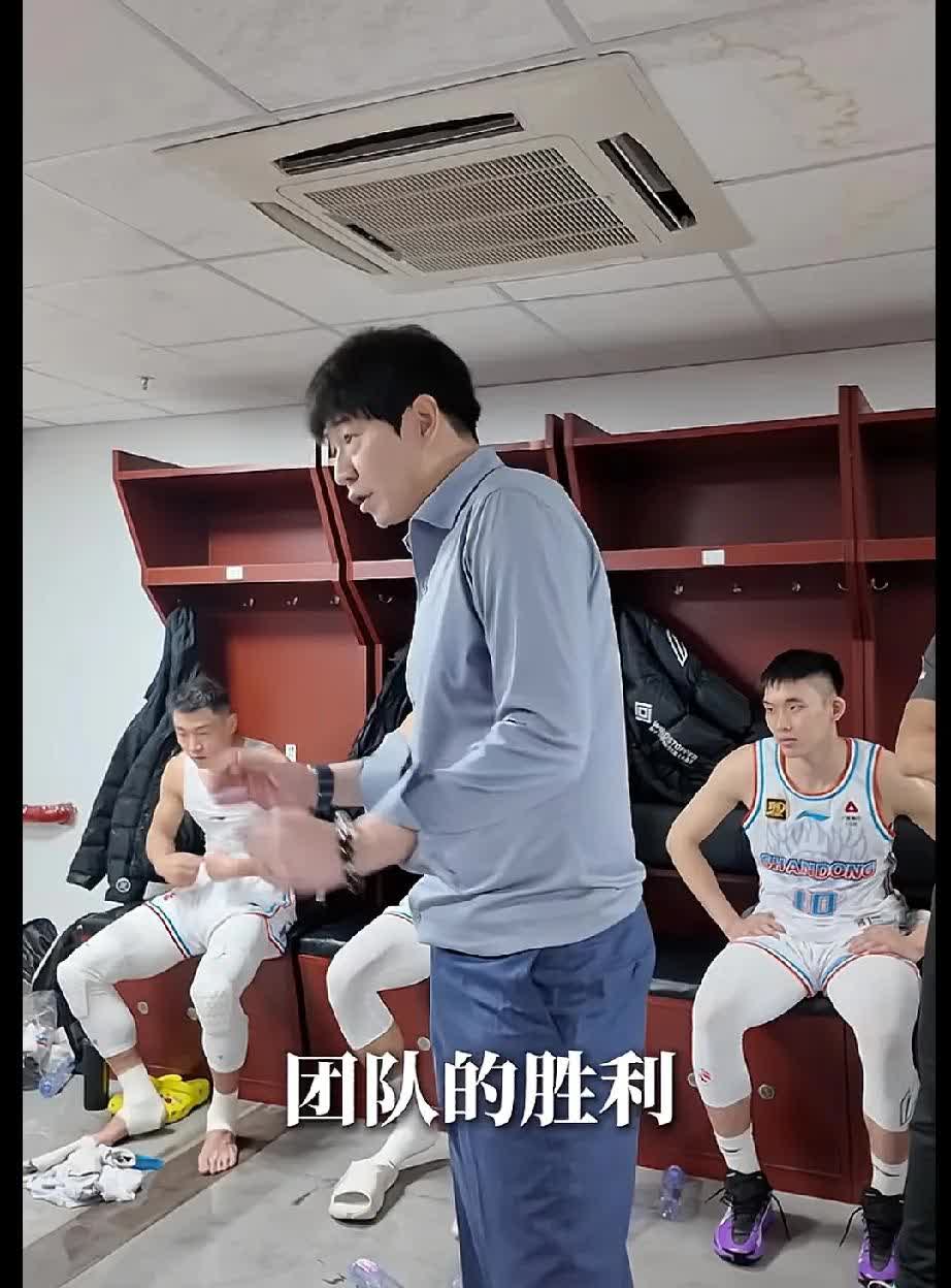 包含主控球员发挥稳定球队运转如加油机的词条